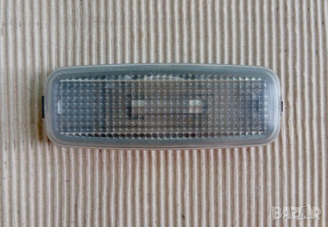 плафон Audi A6 c5 -2бр. еднакви, снимка 8 - Части - 37035215