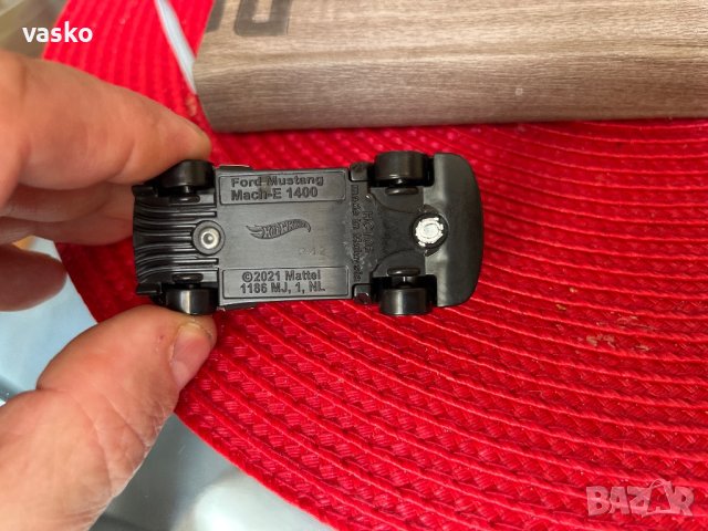 Hotwheels-Mustang Match E, снимка 6 - Колекции - 40356196