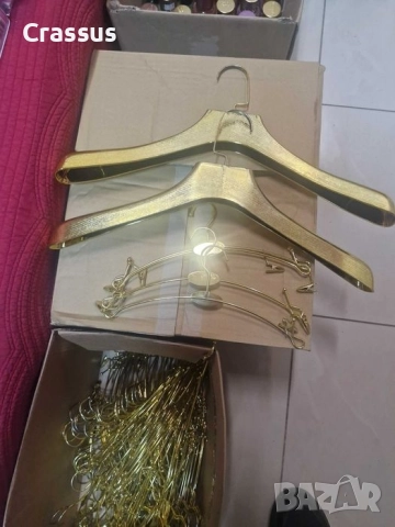 Продават се закачалки за дрехи, снимка 2 - Закачалки - 52673527
