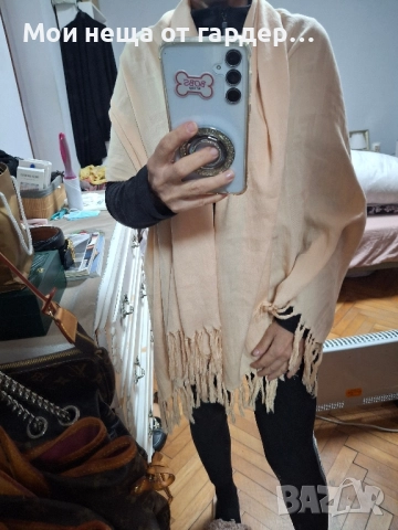 Шал широк Fendi , снимка 3 - Шалове - 51984628