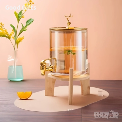 Голям стъклен диспенсър за напитки 8L с дървена стойка и златист кран, снимка 3 - Декорация за дома - 52236052