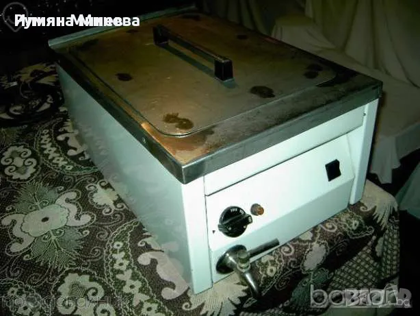 Столове дървени /масив/ с тапицерия на седалката - 8бр , снимка 2 - Столове - 49532435