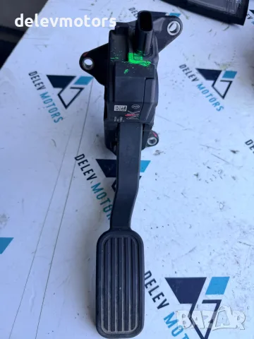 78110-02210 педал за газ от Toyota Corolla 1.5i