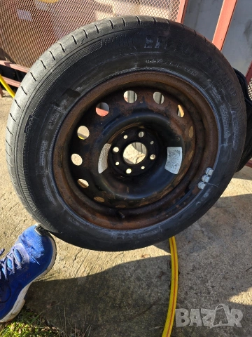 Алуминиеви джанти с НОВИ ГУМИ плюс резервна , снимка 3 - Гуми и джанти - 53285339