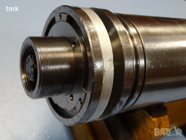 шпиндел за шлайф Femina 6.554/1 Ø80mm 2850 min-1, снимка 3 - Резервни части за машини - 37033581