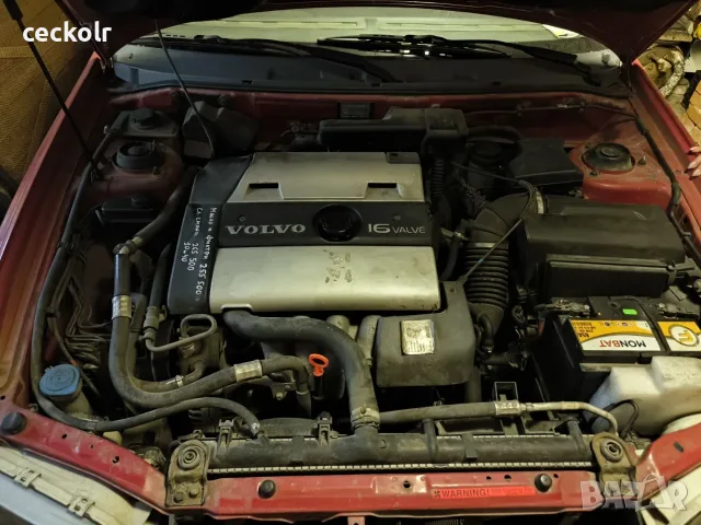 Volvo V40 1.8 бензин 1997г, снимка 2 - Автомобили и джипове - 55898320