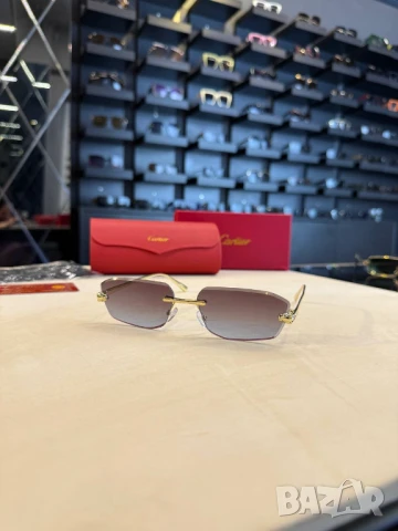 очила с черен обикновен калъф и ув защита cartier, снимка 2 - Слънчеви и диоптрични очила - 51410389