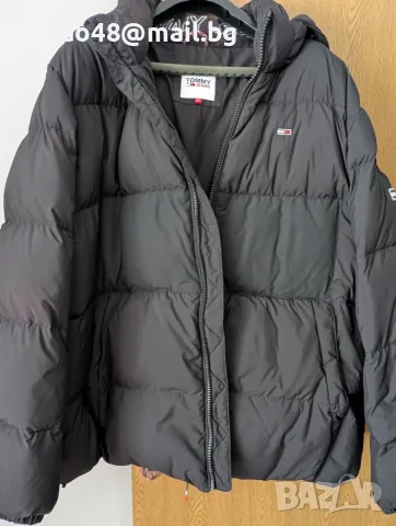 Продавам оригинално пухено яке на TOMMY HILFIGER 