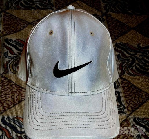 оригинална шапка nike golf silver , снимка 1 - Шапки - 40659237