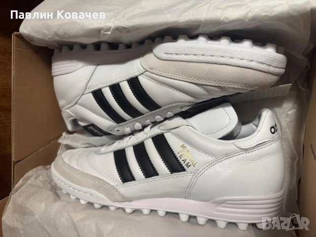 Продавам футболни обувки Адидас 