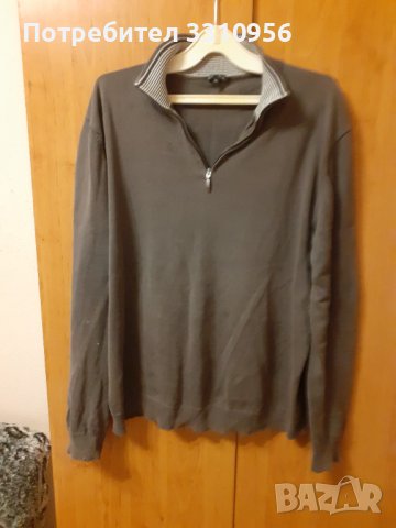Продавам  блуза  с  дълъг  ръкав