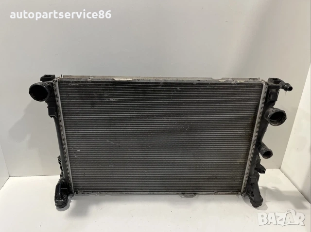 Радиатор за охлаждаща течност Behr за Mercedes W212 2.2 CDI (2012) A0995002703, снимка 3 - Части - 54214430