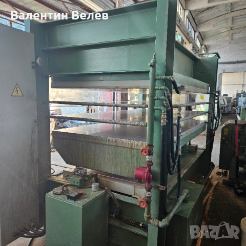 Топла преса за врати и фурнир с размери 2500мм. х 1300мм.-ITALY, снимка 5 - Други машини и части - 51514017