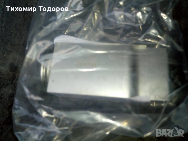 Терморегулиращ вентил за Фолксваген Т4 НРФ, снимка 2 - Части - 34163776