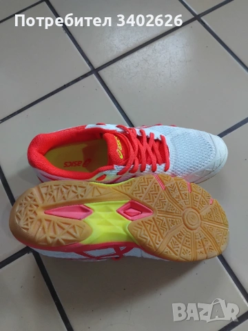 Дамски маратонки Asics, снимка 3 - Маратонки - 54354924