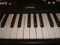 Синтезатор Yamaha EZ-220 със стойка, снимка 3