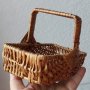 Стара дървена малка сладка плетена правоъгълна кошница с дръжка, снимка 4