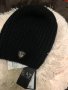 Дамска зимна шапка Емпорио Армани, снимка 1 - Шапки - 39506254