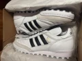 Продавам футболни обувки Адидас , снимка 1