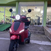 ЕЛЕКТРИЧЕСКА ФАМОЗНА триколка maxmotors FM1 1500W - RED, снимка 3 - Мотоциклети и мототехника - 42255865
