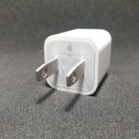 Оригинално зарядно Apple 5W USB Power Adapter - захранване с USB изход 5V/1A за iPhone (US стандарт), снимка 2 - Оригинални зарядни - 31333981
