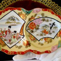 Плато японски порцелан,злато,синигер,гейши. , снимка 2 - Антикварни и старинни предмети - 37925439