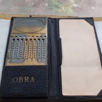 Стар джобен механичен калкулатор Obra, снимка 1 - Антикварни и старинни предмети - 36926701