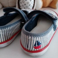 Обувчици за момиченце, снимка 2 - Детски гуменки - 29272086