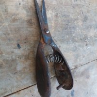 Стара малка ножица, снимка 2 - Антикварни и старинни предмети - 33818219