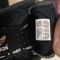 Маратонки adidas, снимка 3 - Детски маратонки - 36732323