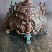 Бронзов свещник от 19-век., снимка 5 - Други ценни предмети - 42767659