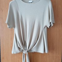 Дамска бежова блуза, снимка 1 - Корсети, бюстиета, топове - 37897793