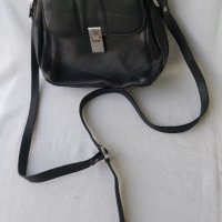 Кожена Дамска чанта , снимка 2 - Чанти - 40361413