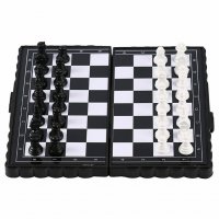 Малък магнитен шах - Нов, снимка 3 - Шах и табла - 31428531