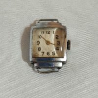 Стар руски дамски механичен часовник Чайка, снимка 5 - Антикварни и старинни предмети - 37761408