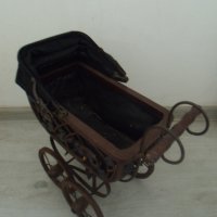 № 7008 стара декоративна дървена детска количка  , снимка 3 - Антикварни и старинни предмети - 40865799