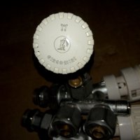 Термовентил четирипътен + секретен кран + Термоглава GIACOMINI нови!, снимка 2 - Радиатори - 30592612