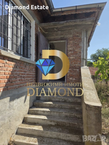 Къща с гараж в село Златна ливада, обл. Стара Загора, снимка 1