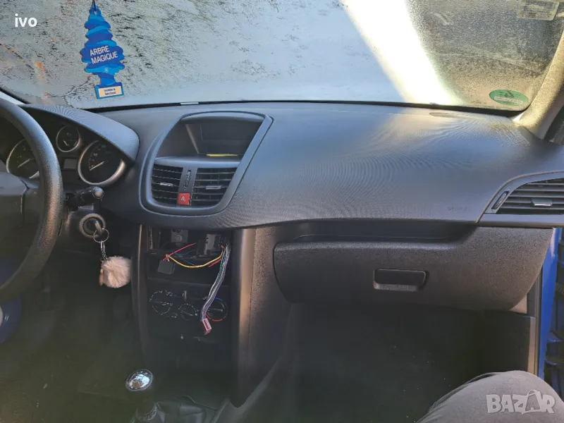 Продавам арматурно табло за Пежо 207, снимка 1