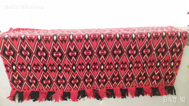 Покривка в български стил, снимка 1
