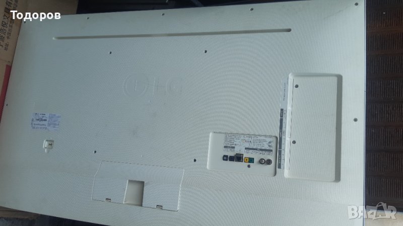 49"UHD LG 49UH850V със счупен екран на части, снимка 1