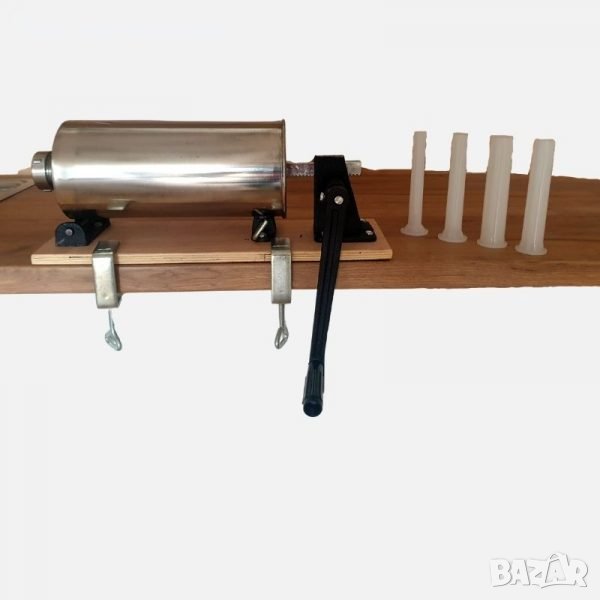 Хоризонтална пълначка за месо 4л с дървен плот, снимка 1