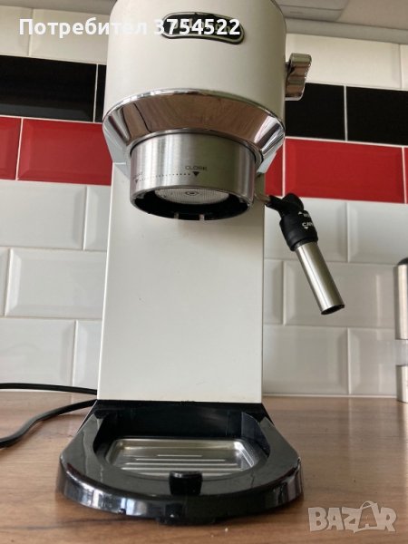 Кафемашина Delonghi DEDICA EC 685 W, снимка 1