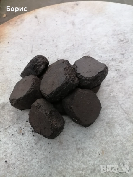 Продавам въглищни брикети, снимка 1