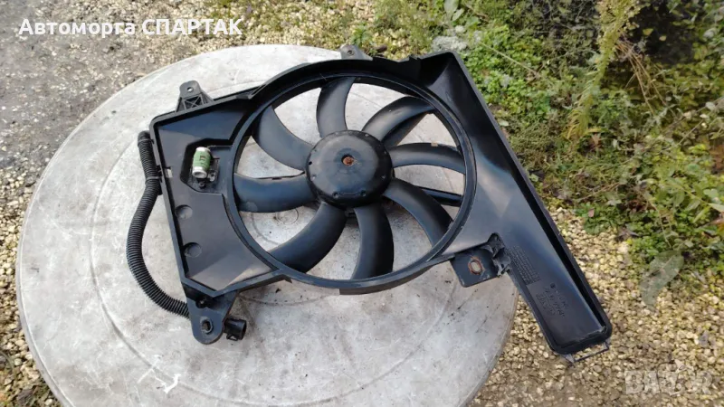 Vauxhall Opel Meriva A 2007 1.3cdti 55kw вентилатор за охлаждане на радиатора 8240457 52406445, снимка 1