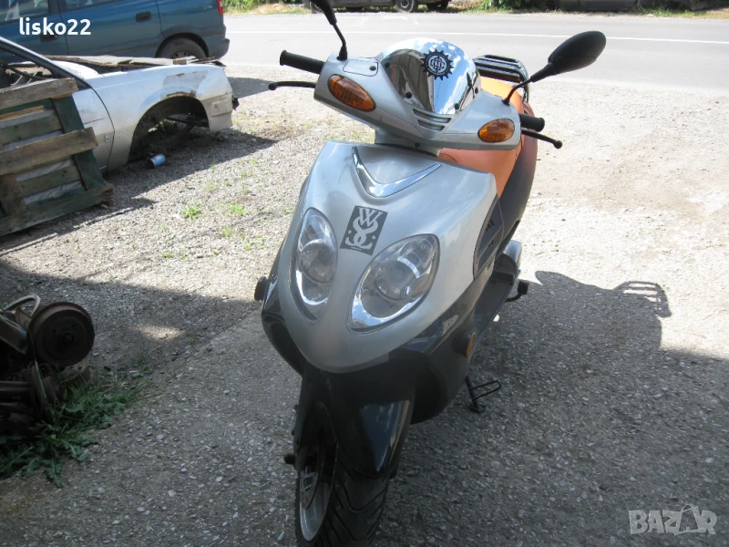продавам скутер, снимка 1