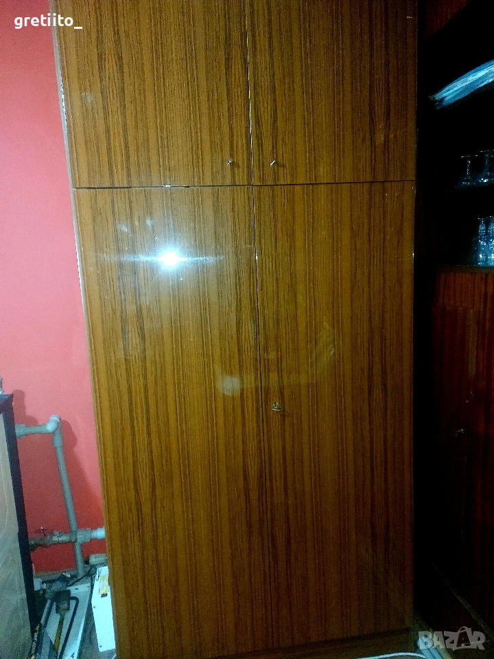 Двукрилен гардероб, снимка 1