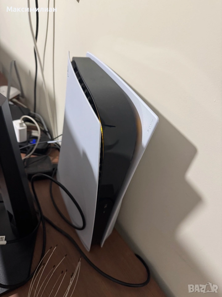 PlayStation 5 с дисково устройство – със 1 джойстик, страхотно състояние“, снимка 1