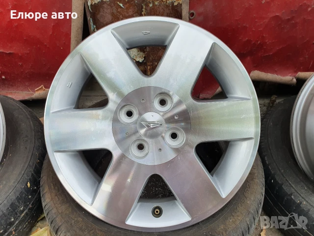 Джанти Дайхатсу 4х100х4,5J15ет45, снимка 3 - Гуми и джанти - 51055556