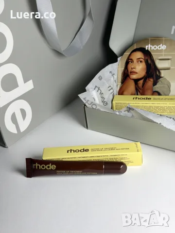 rhode Caramelized Banana Lip Gloss гланц балсам за устни Peptide Treatment карамелизиран банан Хайли, снимка 9 - Декоративна козметика - 56139118